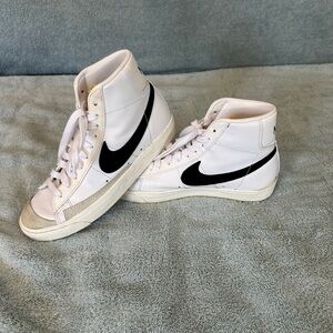 Nike White High-Top Sneakers with Black Swoosh. Boys size:6.5